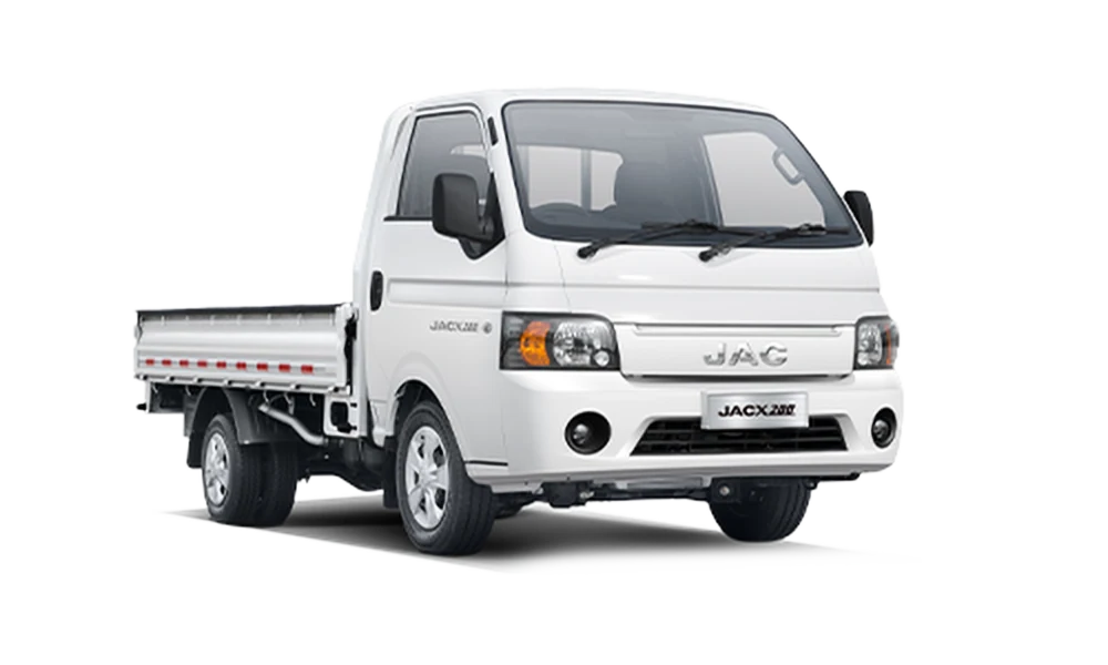 JAC X200 2.0 MT CS Luxury, vista exterior en color blanco